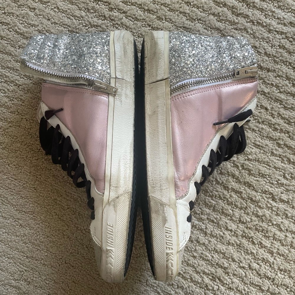 Golden Gooses - Picture 4 of 5